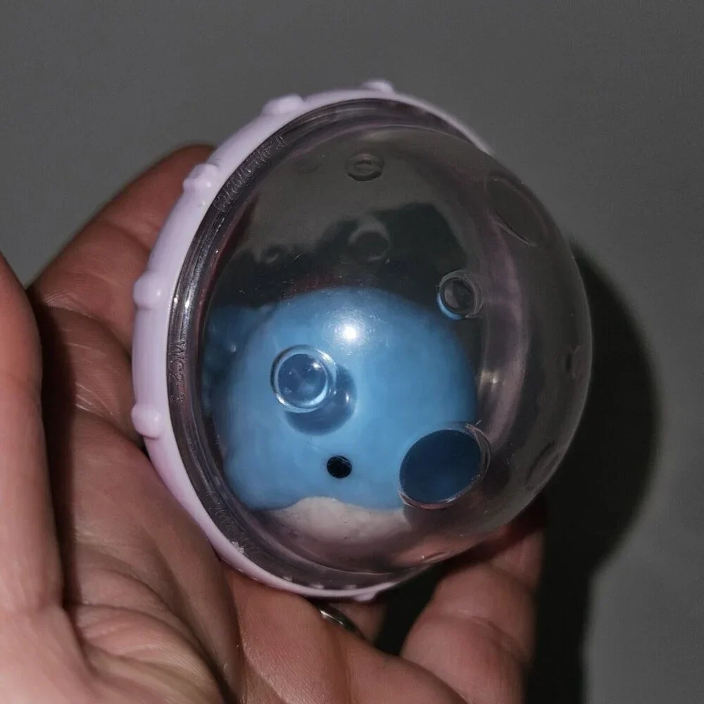 2 Water Balls Toy Lot Munchkin Blue Whale Float Play Bubbles Target Green Frog